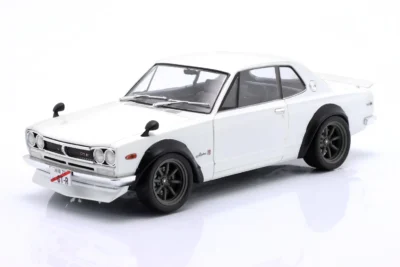 Solido NISSAN SKYLINE (C10) Hakosuka Works 1970 Pearl white 1/18