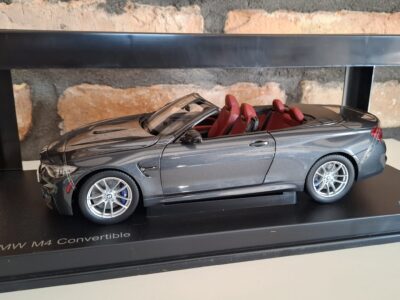 Paragon BMW M4 Convertible skala 1/18