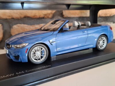 Paragon BMW M4 Convertible skala 1/18